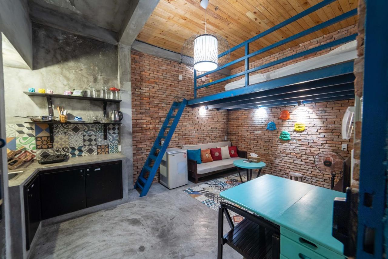 Stay&Chill - S.1: Ancient Studio Nearby Bui Vien Ho-Chi-Minh-Stadt Exterior foto